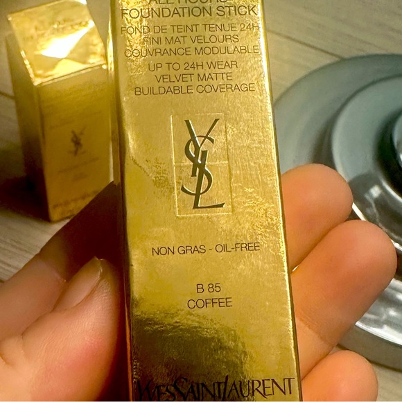 YSL All Hours Foundation Stick - Yves Saint Laurent - Picture 3 of 3